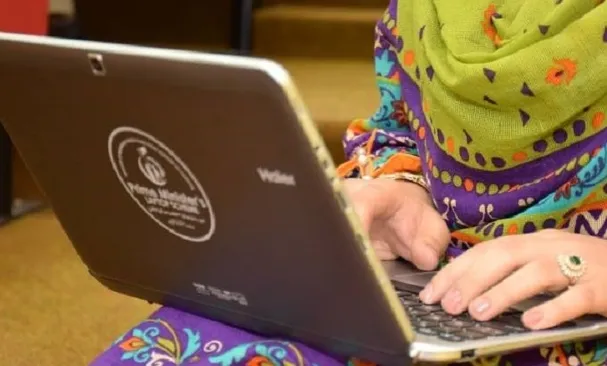 Govt Announces Prime Minister’s Laptop Scheme for Schools