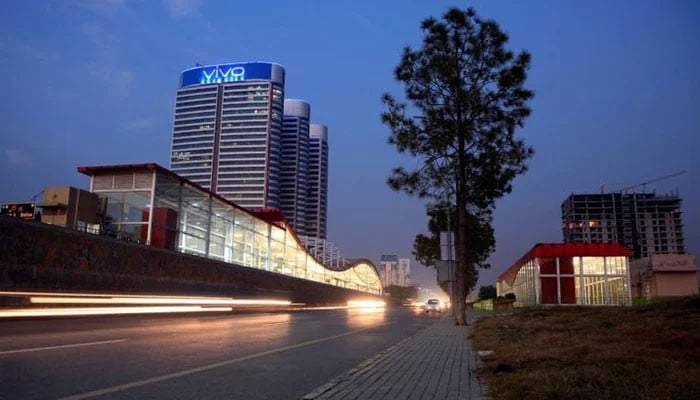 CDA seals private mall in Islamabad for violating building regulations