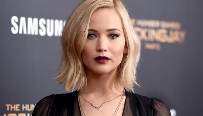 Jennifer Lawrence loves working with female directors: 'Men are emotional'