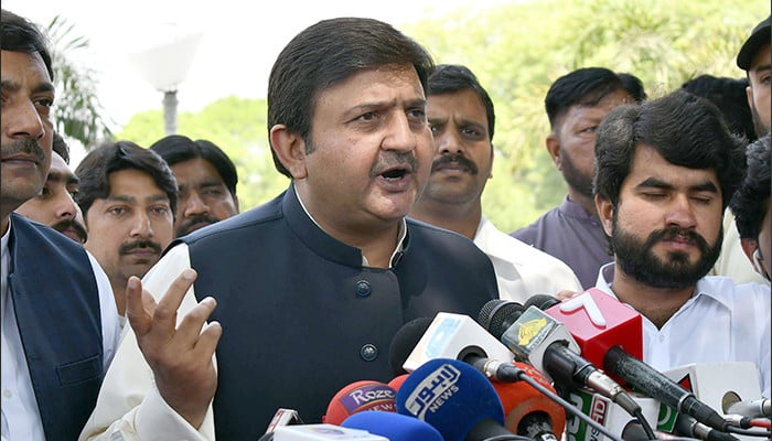 Gen (retd) Bajwa wanted 'clear-cut' neutrality, claims SAPM Malik Ahmed Khan