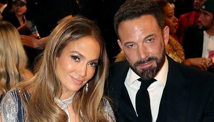 Jennifer Lopez covers up for snapping at Ben Affleck with loved-up post