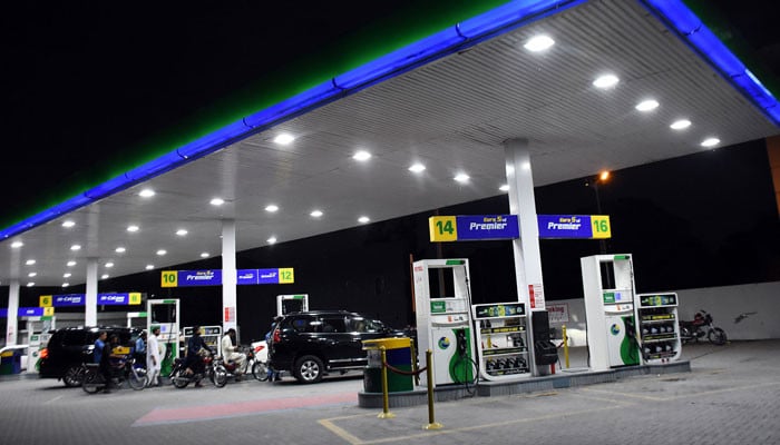 Petrol price may increase by Rs20 from Feb 16