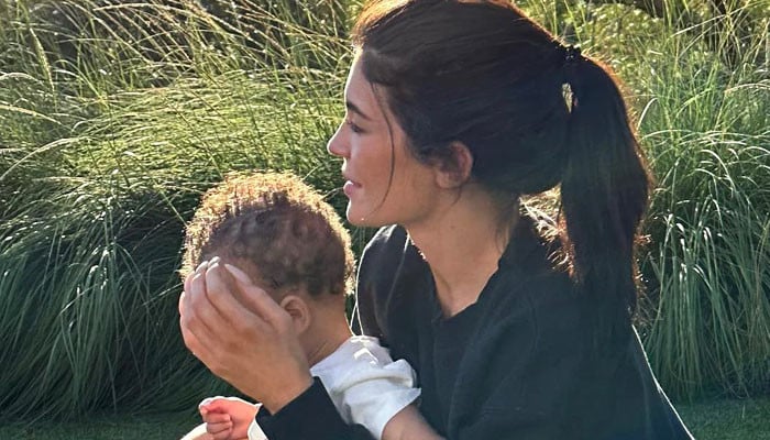 Kylie Jenner Makes ‘legal Shift With Son Aires Name 
