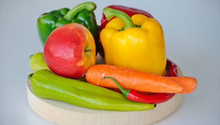 Plant-based diet help decrease cholesterol, study finds