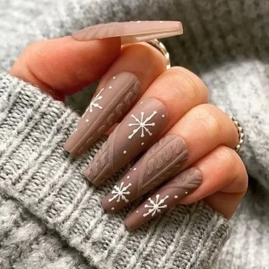 brown winter themed nails 384x384 1