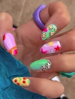 mismatched designs nail ideas mmaxinewylde 1 265x349 1