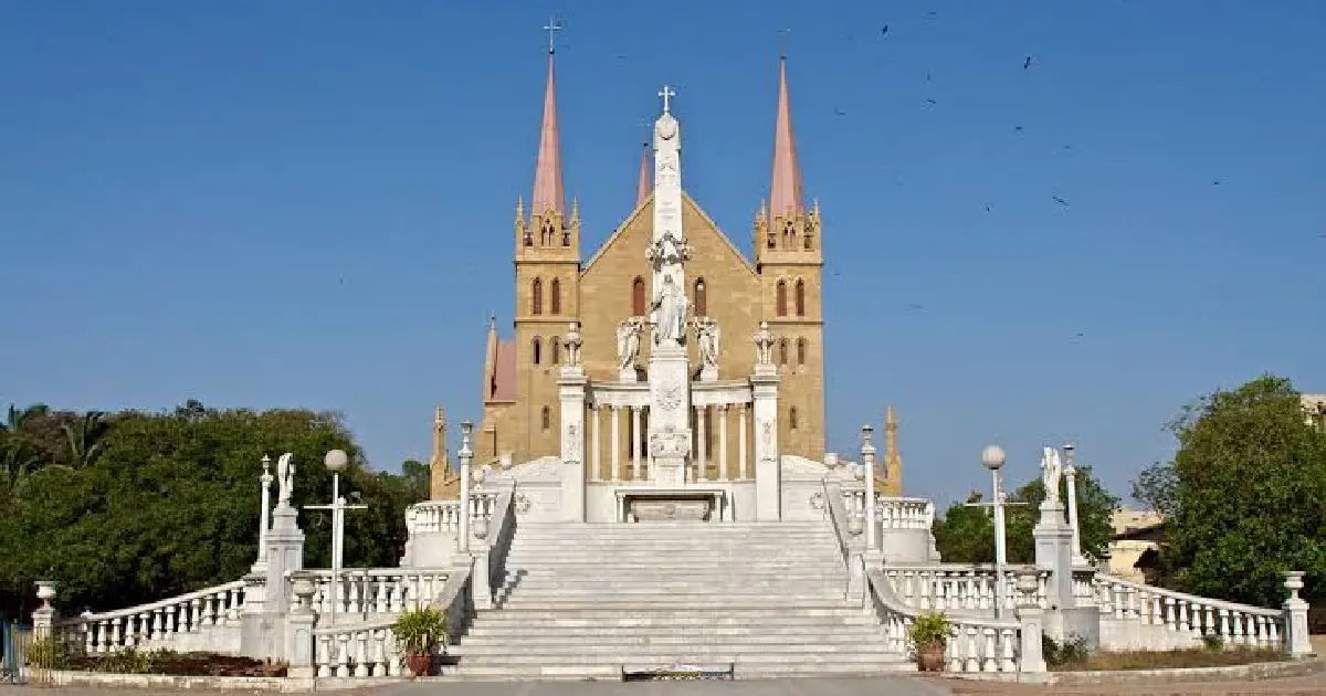 churches in pakistan