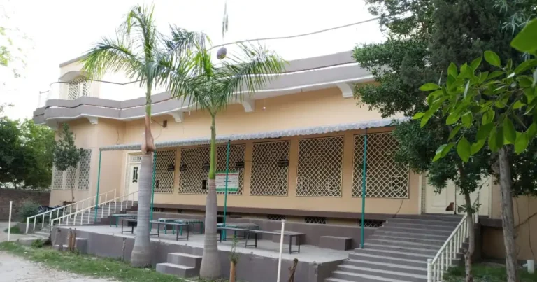di khan board