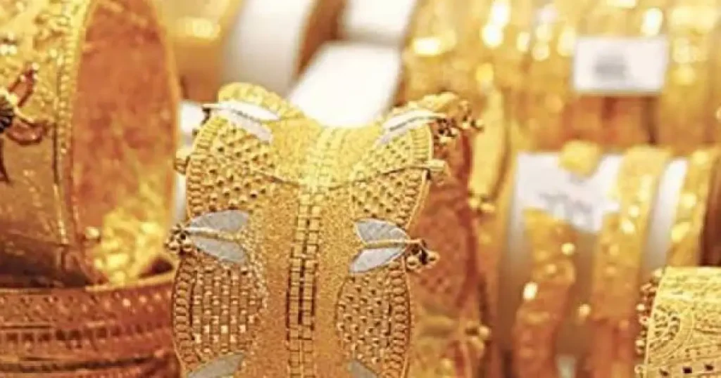 Gold Prices in Pakistan Experience a Dip of Rs400 per Tola gold