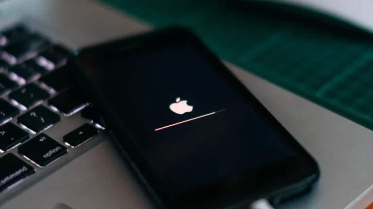 How to make your Android phone look like an iPhone