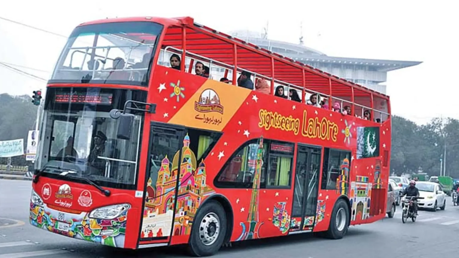 lahore tour bus services