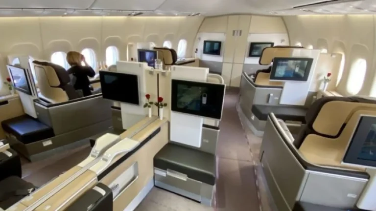 business class vs first class