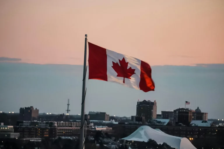 Canada Charges Several Pakistanis in Bank Fraud Case