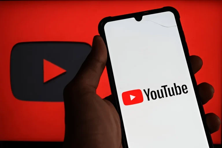 enable youtube dark mode on iphone