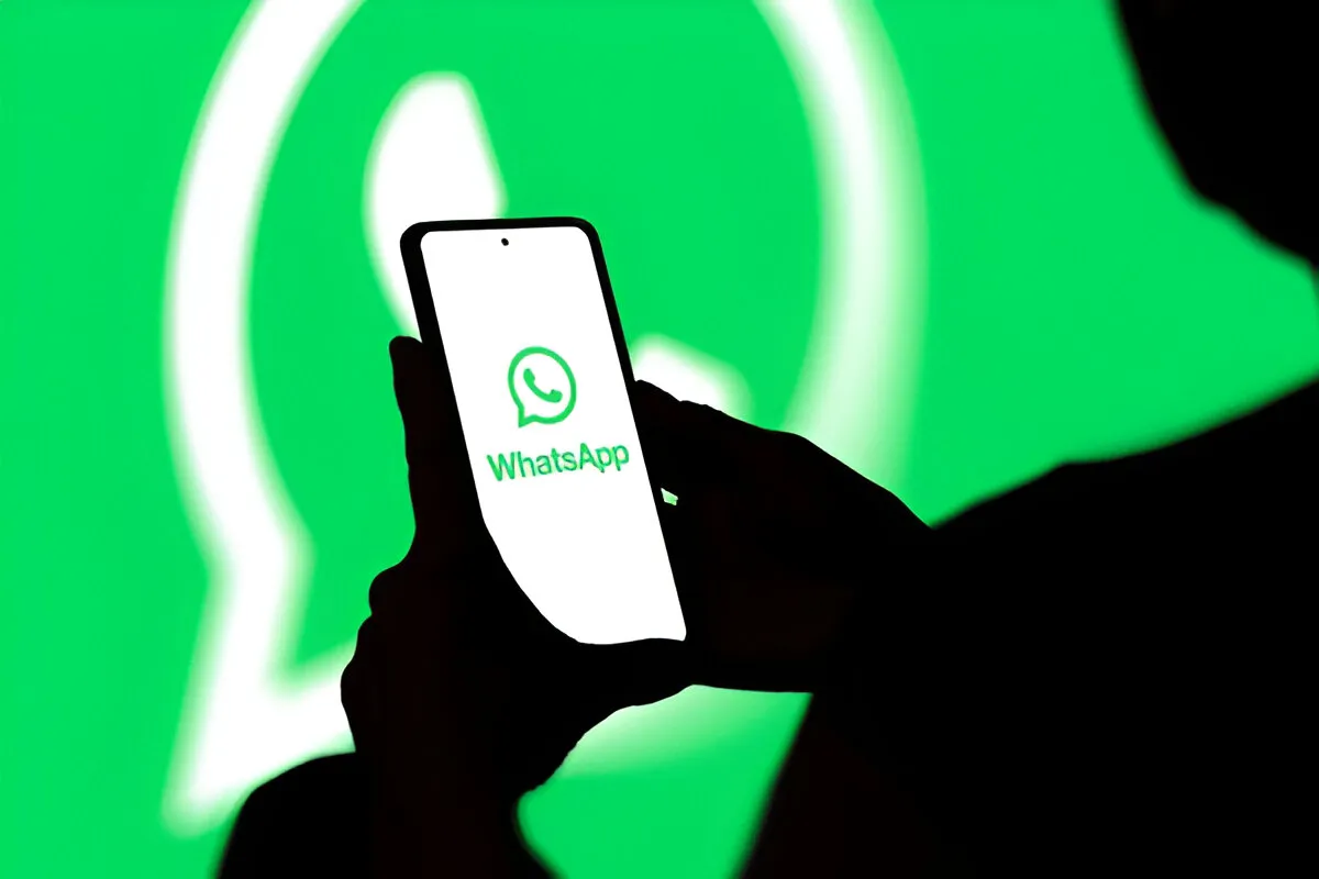 whatsapp status update notification feature