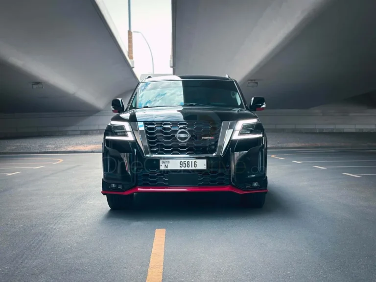 Used cars for sale in Dubai displayed in an online marketplace