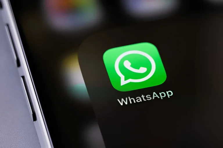 whatsapp spyware attack security alert iphone mac users
