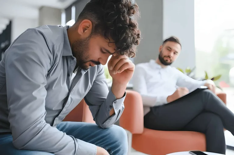 understanding psychiatry symptoms and behavioral signs early warning clues clinical insights and when to seek help