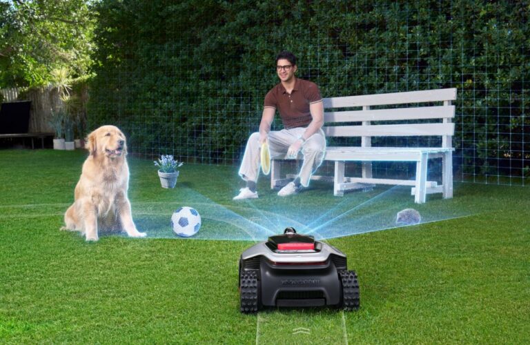dreame launches all in center alongside three new products advancing fully automatic smart yards