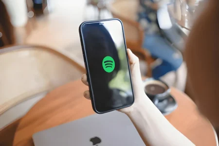 5 Reasons why more people are leaving Spotify reasons people are leaving spotify