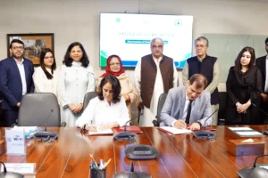 the aga khan university and government of punjab agree to partner to strengthen punjabs nursing workforce